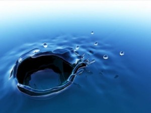 water drop in water